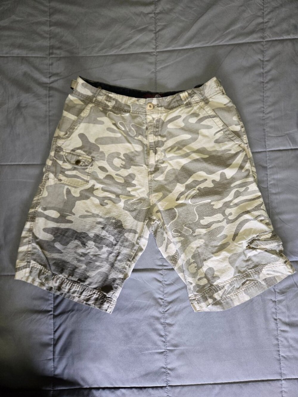 Men's camo cargo shorts